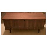 LL-BR3 - Mid-Century Cedar Lined Storage Chest on Legs