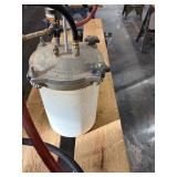 Pressure Pot Sprayer
