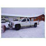 2015 Chevy 2500 HD Extended Cab 4 x 4 Pickup Truck With 8' Hiniker Snow Plow