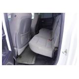 2015 Chevy 2500 HD Extended Cab 4 x 4 Pickup Truck With 8