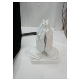 Vintage Porcelain Praying Hands Statue. 7.5"