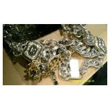 42 Necklaces New Fashion Jewelry Lot