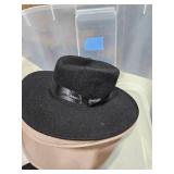 Hats Tote #4 36 Hats NWT with Tote