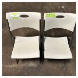 2 Folding Chairs