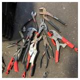 Rigid Pack out box wit assorted tools