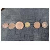 Copper Pennies & Small Gold-Toned Coin - Loose Coin Lot