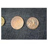 Copper Pennies & Small Gold-Toned Coin - Loose Coin Lot