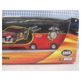(EW3) Hot Wheels Nascar Marines Tea...
