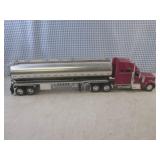 (EC1) Toy 18-Wheeler Truck 22" Long...
