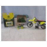 (BSB) Mini John Deere Tactors and E...