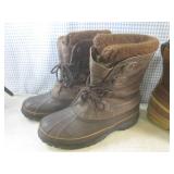 (A-3) 2 Pair of Winter Boots - Sore...