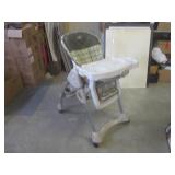 (BR2) Evenflo Highchair...
