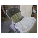 (BR2) Evenflo Highchair...
