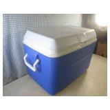 (A-4T) Rubbermaid Cooler with Drain...