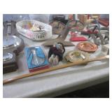 (EW4) Large Assortment of Vintage I...