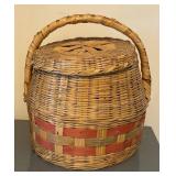 LL  - Vintage Woven Basket