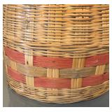LL  - Vintage Woven Basket
