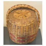 LL  - Vintage Woven Basket