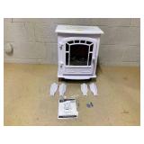 HOMCOM Electric Fireplace Heater, Freestanding Fireplace Stove with Realistic Flame Effect Overheat Protection 750W/1500W White  15.25"x9.5"x22.25"