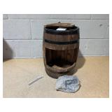 Outsunny 23" H Outdoor Water Fountain Wood and Plastic Rustic Apple Barrel Pump Garden Decor for Outside Backyard