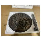 Outsunny 18" 20 lbs Round Resin Umbrella Base Stand Market Parasol Holder with Decorative Rose Floral Pattern & Easy Setup, for ?1.5", ?1.89" Pole, for Lawn, Deck, Backyard, Garden, Bronze