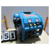 Makita 4.2 Gallon Air Compressor