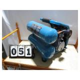 Makita 4.2 Gallon Air Compressor