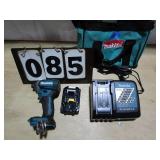 Makita Cordless Impact Driver Tool Kit