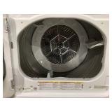 GE 7.2 cu. ft. vented Gas Dryer in White with Auto Dry and 120ft Venting (Minor Trasnti Damage)