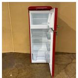 Galanz 22 in. 7.6 cu. ft. Retro Top Freezer Refrigerator, Hot Rod Red, Energy Star (Minor Transit Damage,  Door Gets Stuck When Trying To Shut But Door Functions)