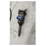 Central Pneumatic 1" pinless impact wrench, Diablo air hose