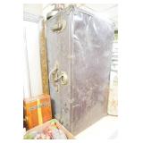 Vintage Collectibles and Housewares