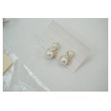 Jewelry Lot: Pierced Earrings