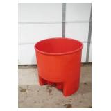 Molded Plastic Soaking Tub. New. Victorian Bathtubs. 30" diameter by 29" high