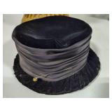 Ladies Bust, Boa & Assorted Vintage Hats