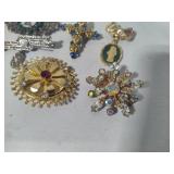 Vintage Brooches, Clip & Thimble