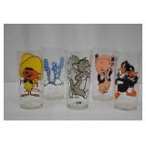 Looney Tunes Glass Tumblers - Set of 5 (Speedy Gonzales, Road Runner, Porky Pig, Daffy Duck, Tasmanian Devil)