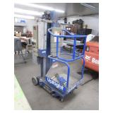 Upright Inc Portable Lift (needs hydraulic work)