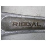 Ridgal 24" 90* Pipe Wrench