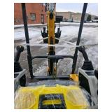 Mini Excavator QK18R with hydraulic thumb!!!