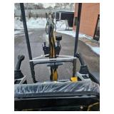 Mini Excavator QK18R with Hydraulic Thumb!