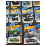 24 Hot Wheels