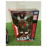 Transformers Generations Bluestreak & Soundblaster