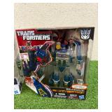 Transformers Generations Whirl & Soundwave