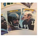 1980 Topps Giant Football 30 Card Set - Payton, Dorsett, Harris, Bradshaw and More w/ Extras