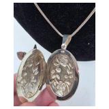 Vintage Victorian Sterling Silver Baer Chain & Large Butterfly Floral Locket