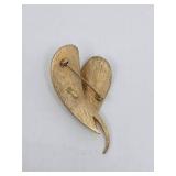 Vintage Coro Gold Heart Brooch Pin
