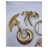 7 Gold Brooches & Pins