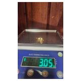 Very Pretty 14k Yellow Gold and Blue Druzy Earrings - 3.05g