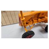 1/16th Minneapolis Moline w/Front